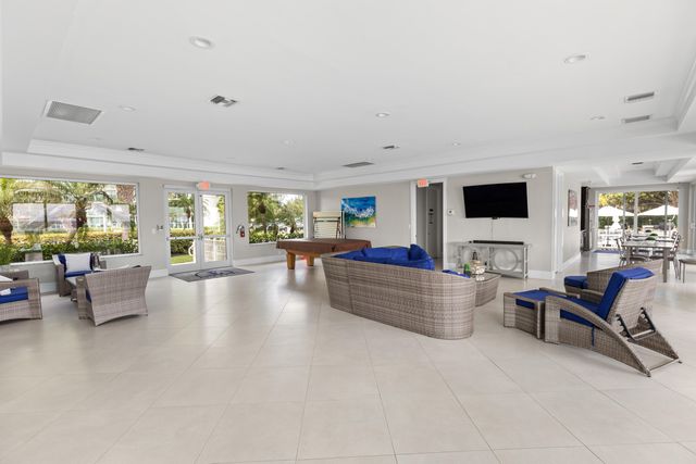 333 NE 21ST Avenue 1118, Deerfield Beach, FL 33441