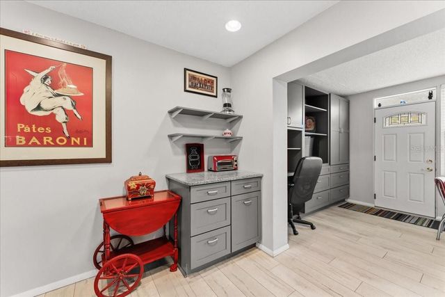 2457 ECUADORIAN WAY 27, Clearwater, FL 33763