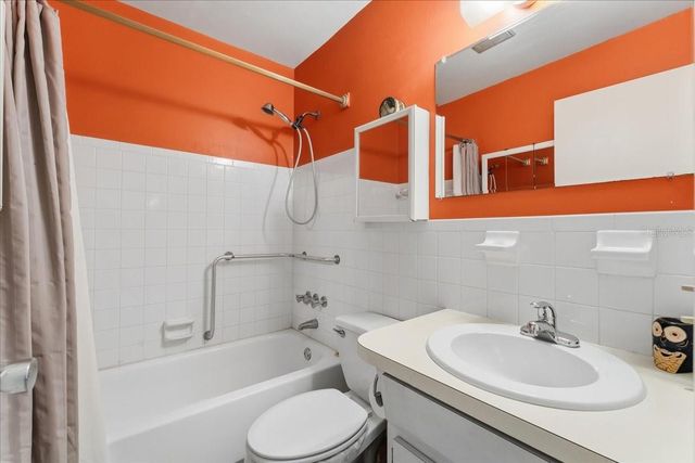 2457 ECUADORIAN WAY 27, Clearwater, FL 33763