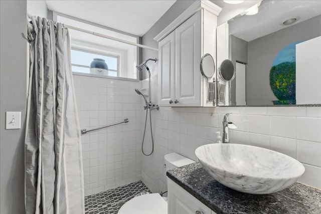 2457 ECUADORIAN WAY 27, Clearwater, FL 33763