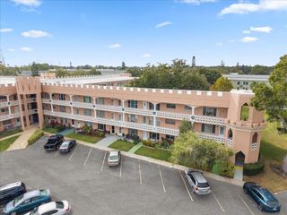 2457 ECUADORIAN WAY 27, Clearwater, FL 33763