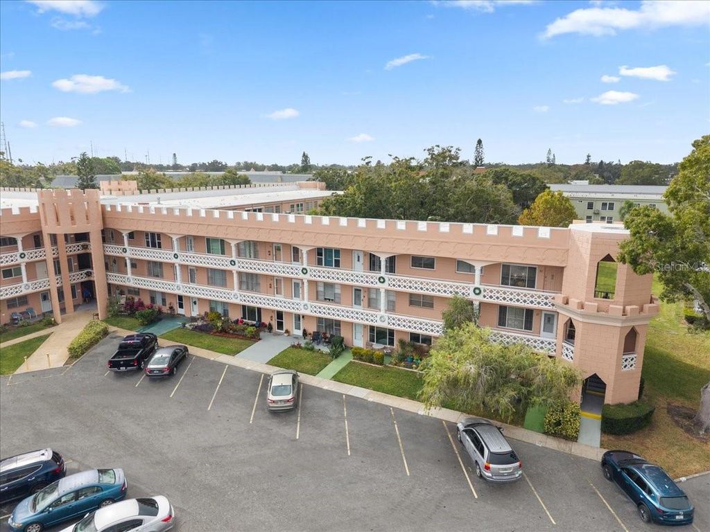 2457 ECUADORIAN WAY 27, Clearwater, FL 33763