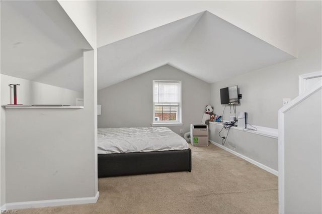 321 Beauregard Hts HTS, Hampton, VA 23669