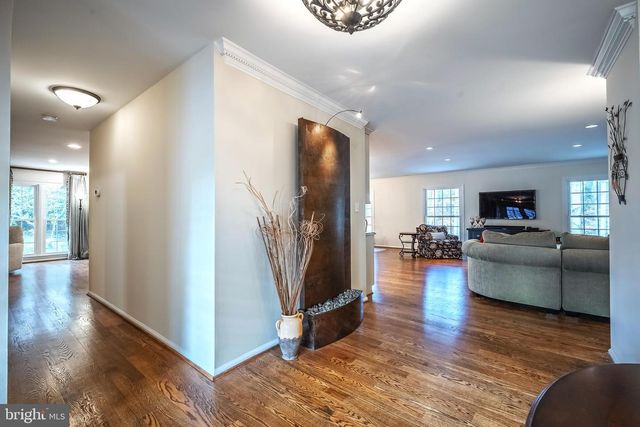 6610 WEATHEFORD CT, Mclean, VA 22101