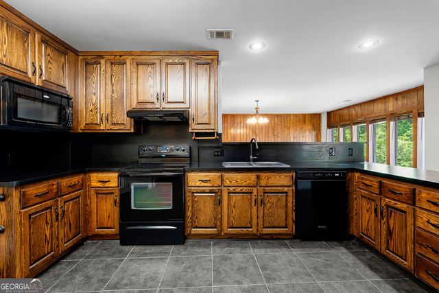 9530 Cedar Grove Road, Fairburn, GA 30213