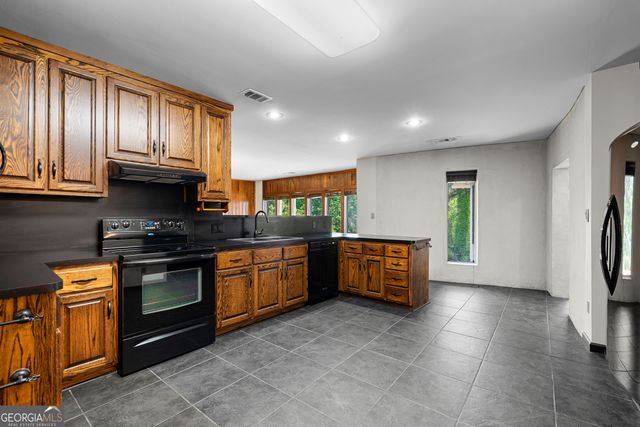 9530 Cedar Grove Road, Fairburn, GA 30213