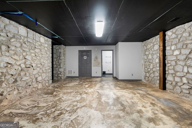 9530 Cedar Grove Road, Fairburn, GA 30213