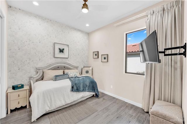 1209 E Agusta Avenue, Mcallen, TX 78503