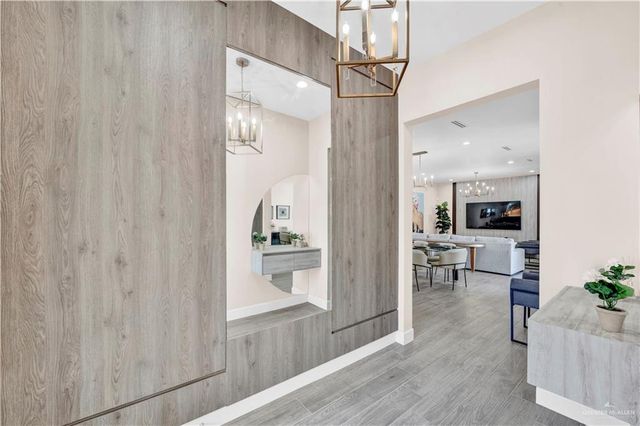 1209 E Agusta Avenue, Mcallen, TX 78503