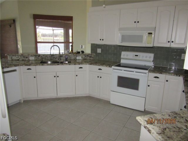 1137 SW 37th ST, Cape Coral, FL 33914