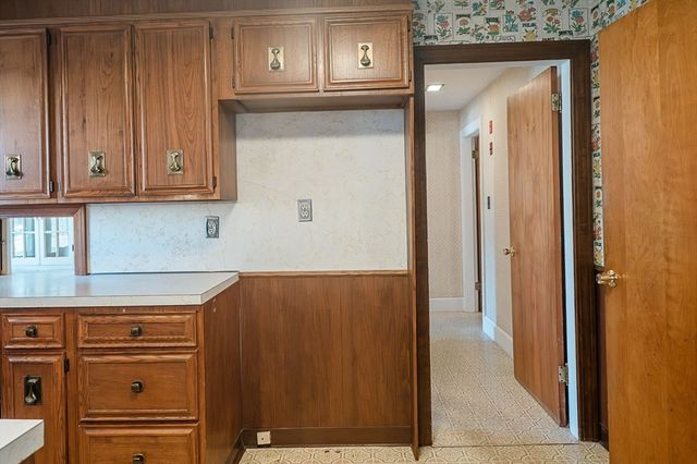 7 Park St., Hamilton, MA 01982