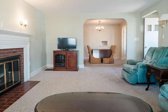 7 Park St., Hamilton, MA 01982