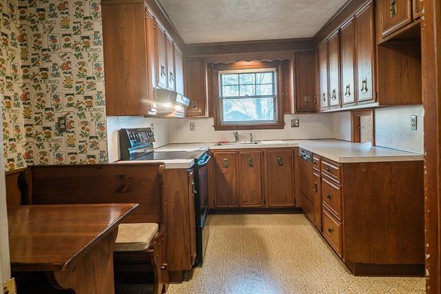 7 Park St., Hamilton, MA 01982