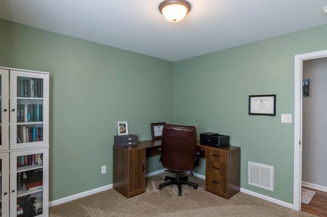 3273 Sandersville Road, Lexington, KY 40511