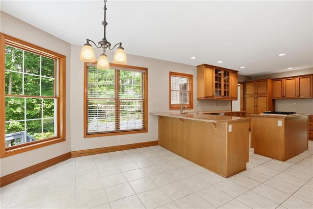 608 Washington XING, Smithfield Twp, PA 18301