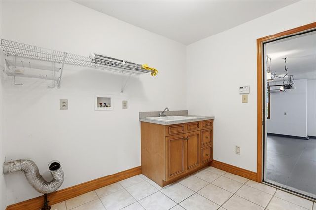 608 Washington XING, Smithfield Twp, PA 18301