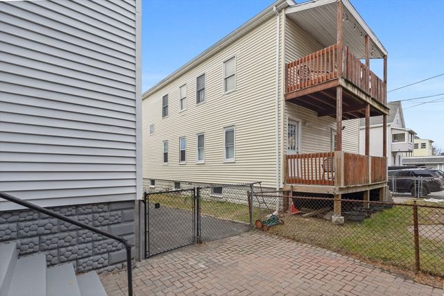 44-46 Pinkham Rd 1, Medford, MA 02155