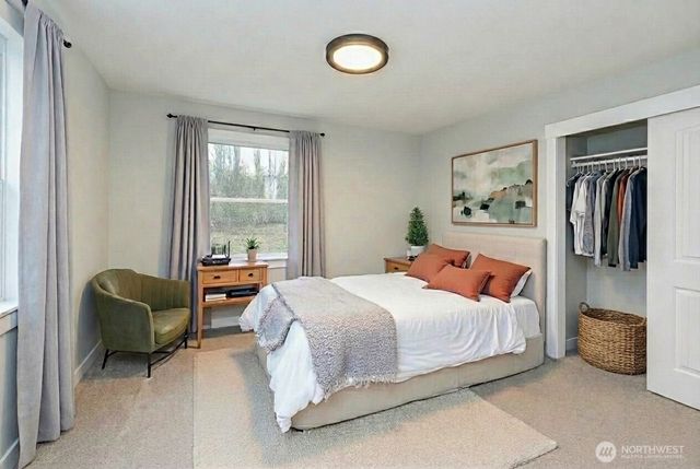 1513 NE Echo Drive, Bremerton, WA 98311