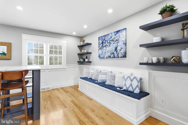 202 GLEN AVE SW, Vienna, VA 22180