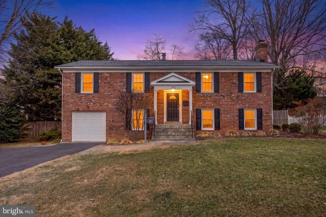 202 GLEN AVE SW, Vienna, VA 22180