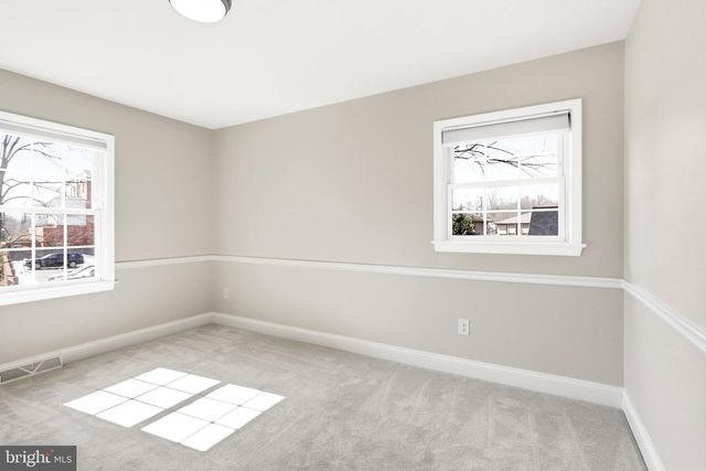 202 GLEN AVE SW, Vienna, VA 22180