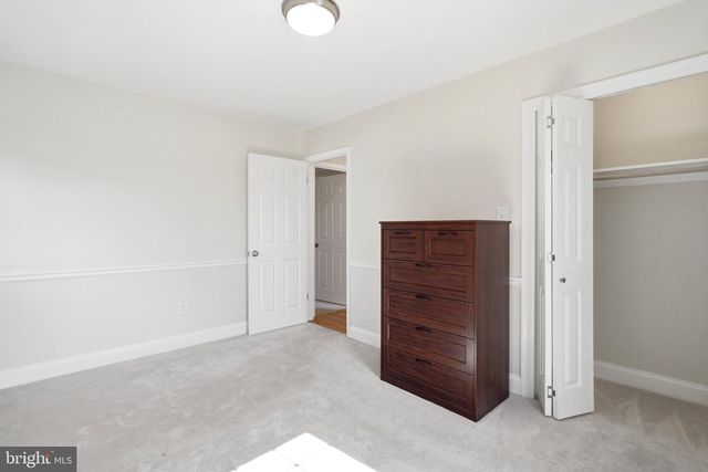 202 GLEN AVE SW, Vienna, VA 22180