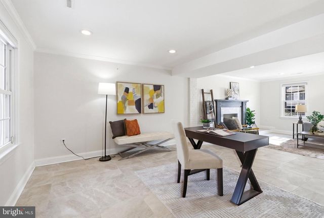 202 GLEN AVE SW, Vienna, VA 22180