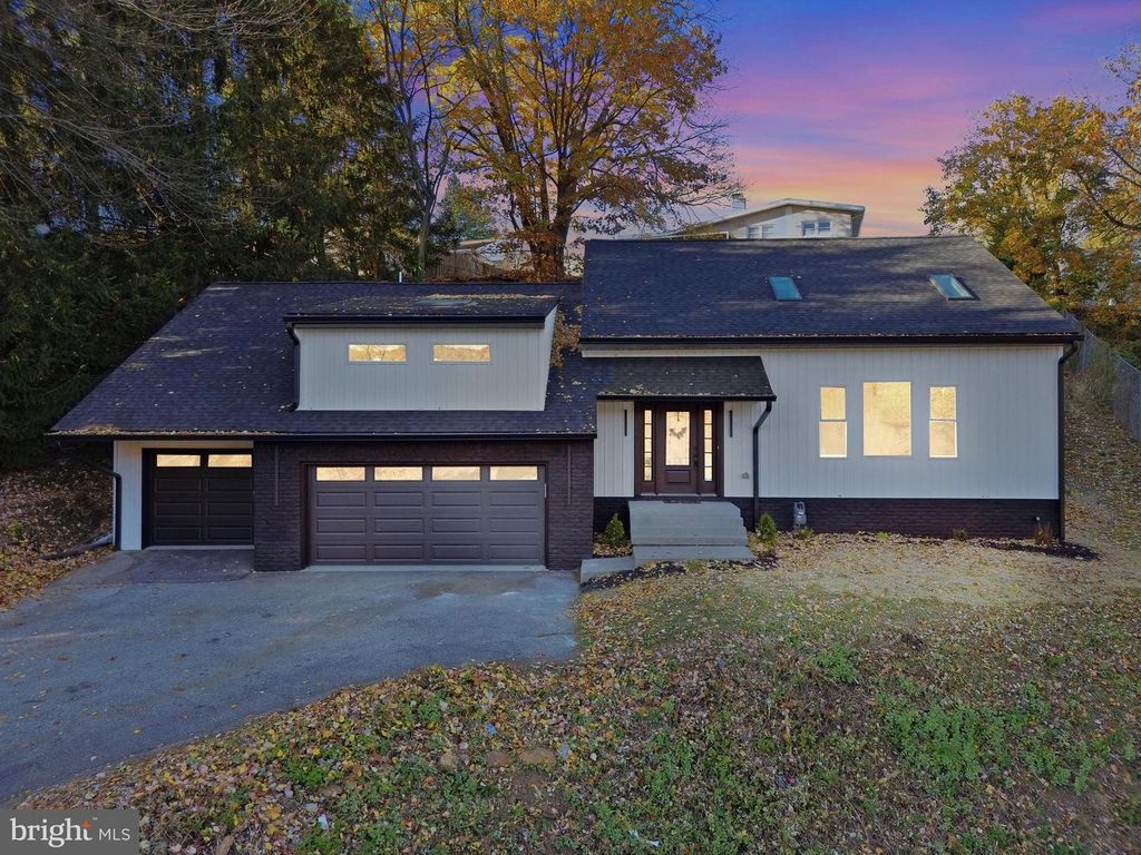 1321 VALLEY VIEW RD, York, PA 17403