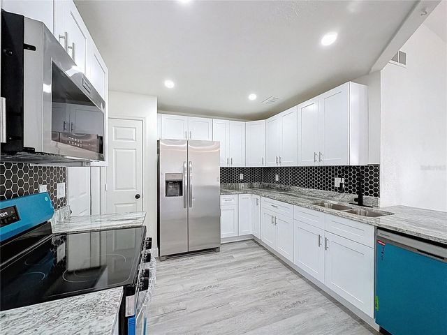 5730 SOUTHWIND DRIVE, Mulberry, FL 33860