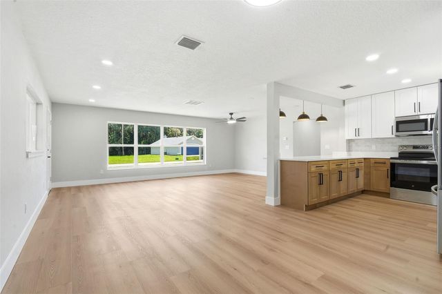 206 MARGARITA ROAD, Debary, FL 32713