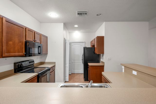 2545 Creekside Drive, Fort Pierce, FL 34981