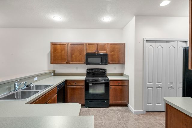 2545 Creekside Drive, Fort Pierce, FL 34981