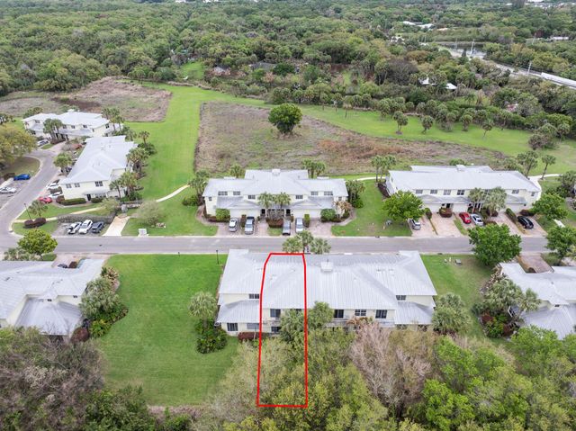 2545 Creekside Drive, Fort Pierce, FL 34981