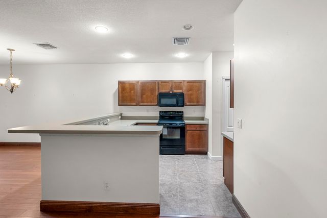 2545 Creekside Drive, Fort Pierce, FL 34981