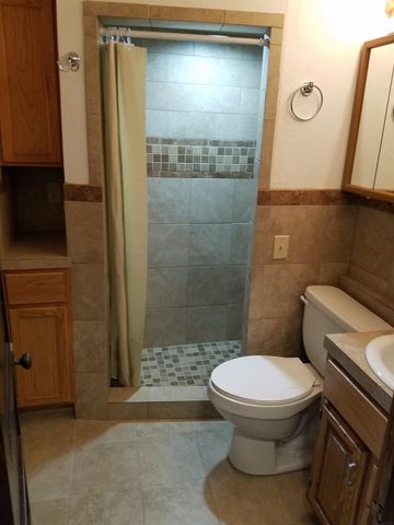 807 W Mullan, Waterloo, IA 50701