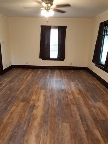 807 W Mullan, Waterloo, IA 50701