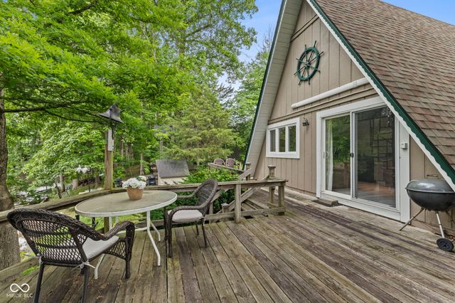 5801 Paradise Drive, Martinsville, IN 46151