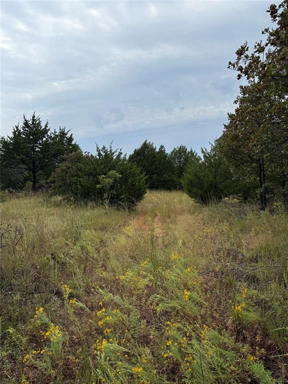Image 5 of property listing at 850 E 850 Road, Chandler, OK 74834