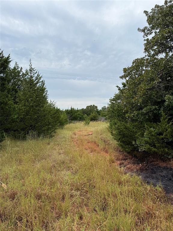 Image 9 of property listing at 850 E 850 Road, Chandler, OK 74834