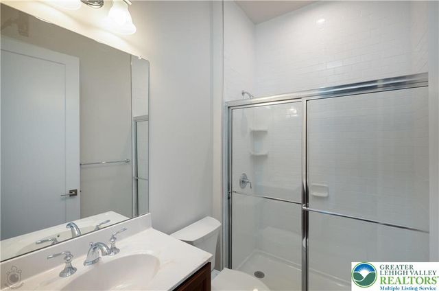 6847 Sycamore Drive, East Allen Twp, PA 18014