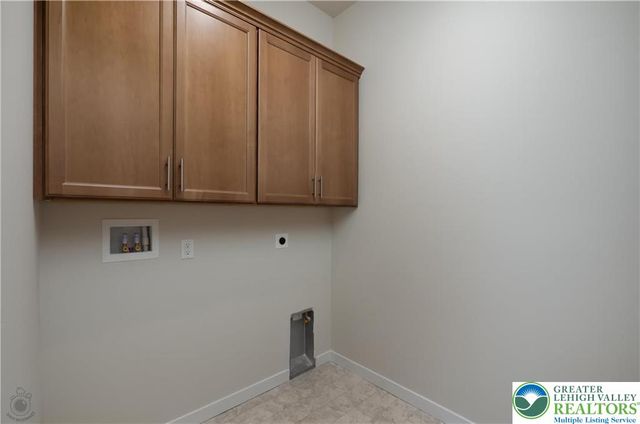 6847 Sycamore Drive, East Allen Twp, PA 18014
