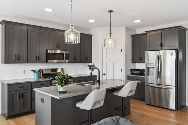 17842 Graphite Lane, Lakeville, MN 55044