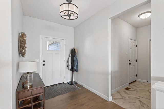 17842 Graphite Lane, Lakeville, MN 55044