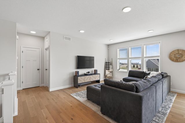 17842 Graphite Lane, Lakeville, MN 55044