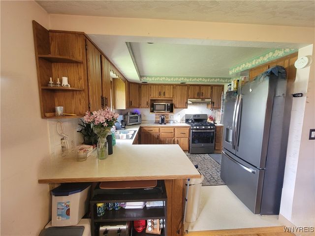 6082 Townline Road, Wheatfield, NY 14094