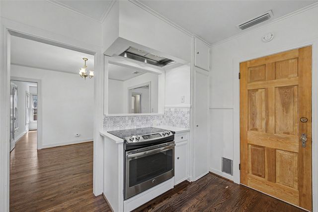 6047 Martel Avenue, Dallas, TX 75206