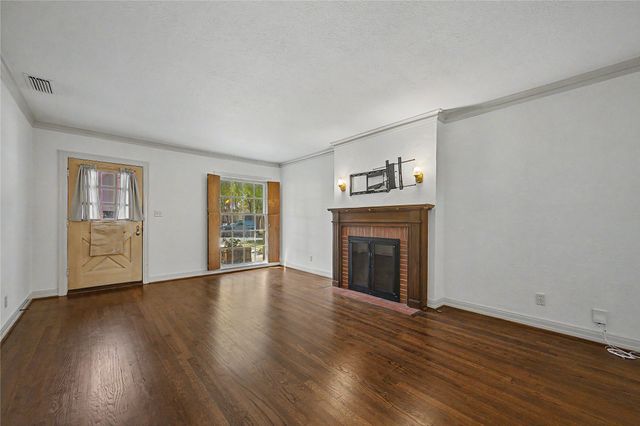 6047 Martel Avenue, Dallas, TX 75206