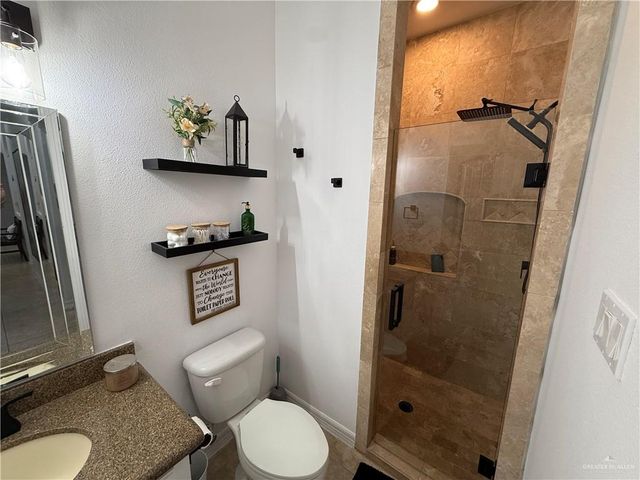 9018 N 22nd Lane, Mcallen, TX 78504