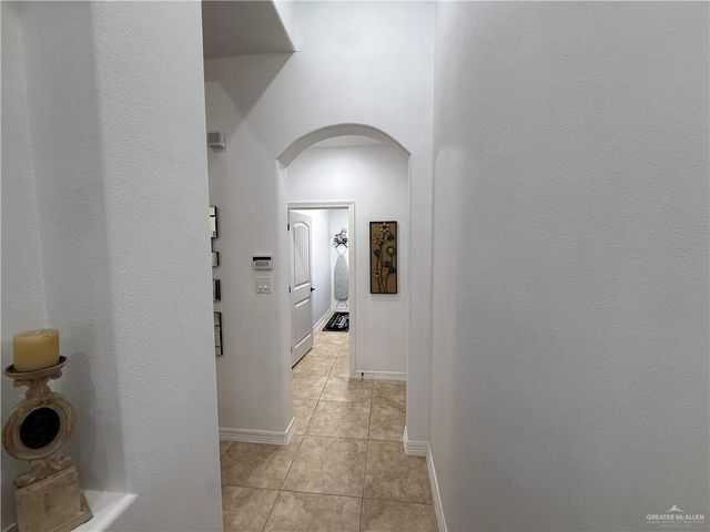 9018 N 22nd Lane, Mcallen, TX 78504