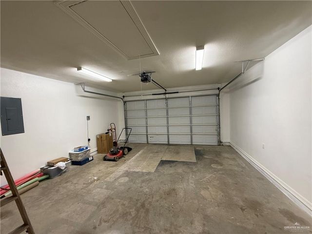 9018 N 22nd Lane, Mcallen, TX 78504